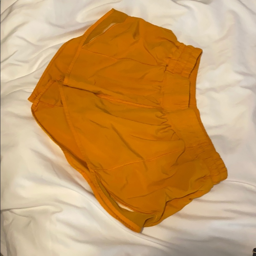 Lululemon Hotty Hot Short 2.5”